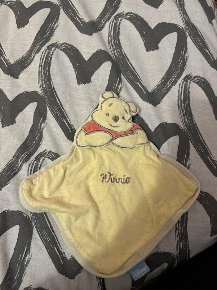 Doudou Winnie l ourson