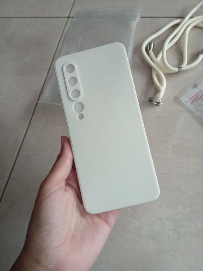 Coque pour téléphones avec fil Xiaomi 10 - photo numéro 4