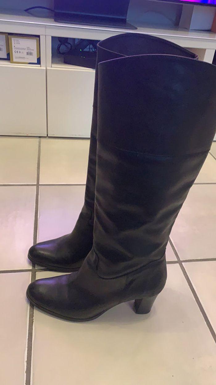 Bottes en cuir noir - photo numéro 2