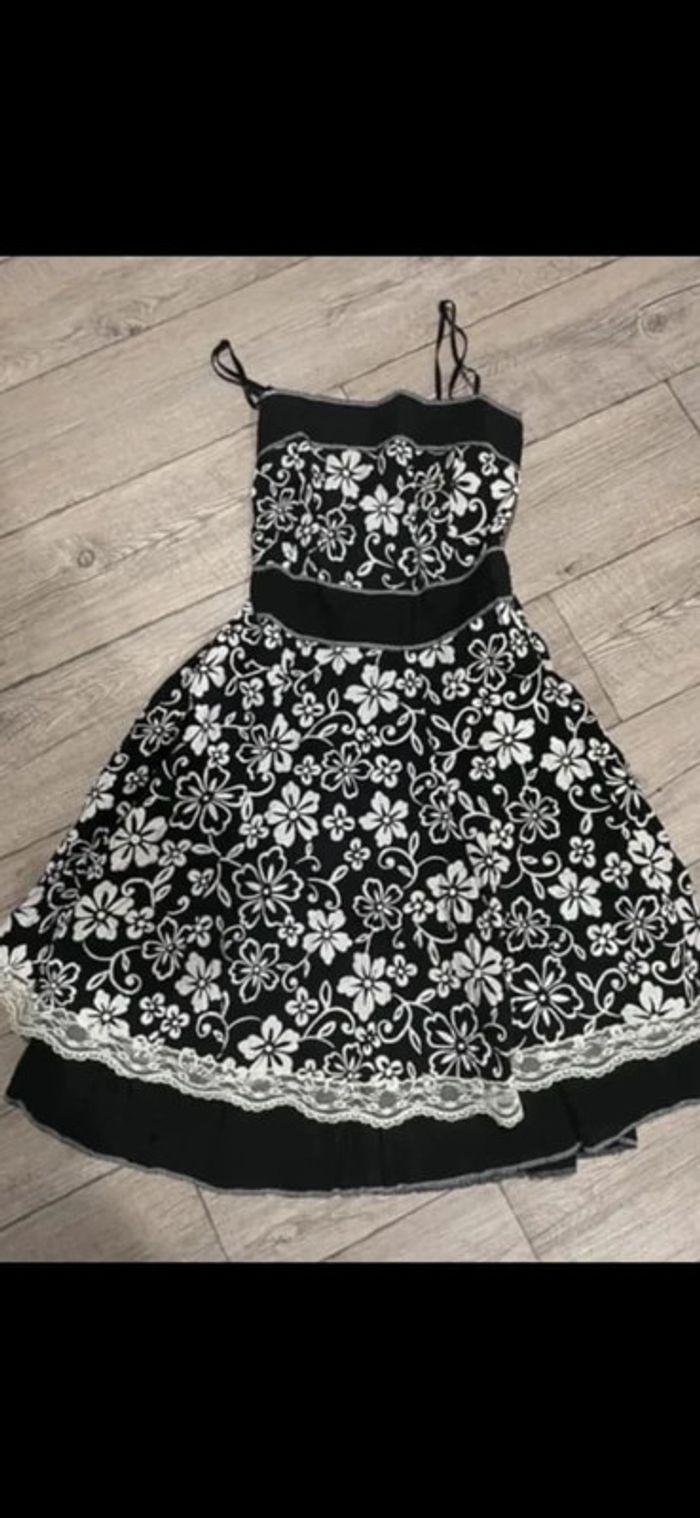 Robe fleurie Taille unique - photo numéro 2