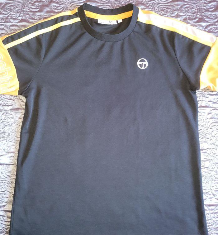 T-shirt sergio tacchini - photo numéro 1