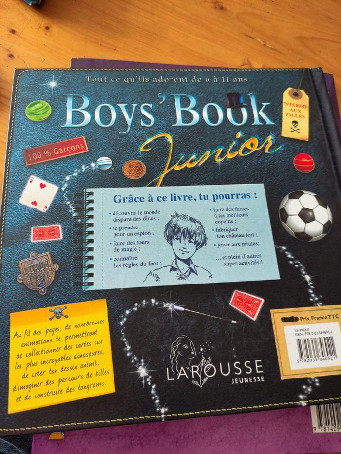 Livre Boys Book junior - photo numéro 2