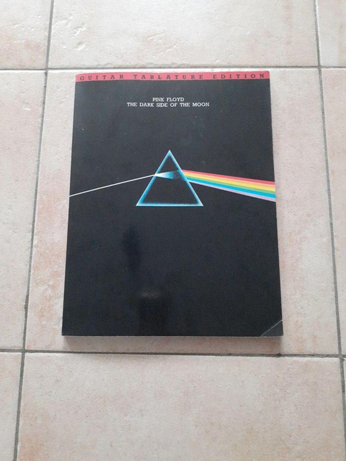 Le livre Pink Floyd The Dark Side of The Moon - photo numéro 1