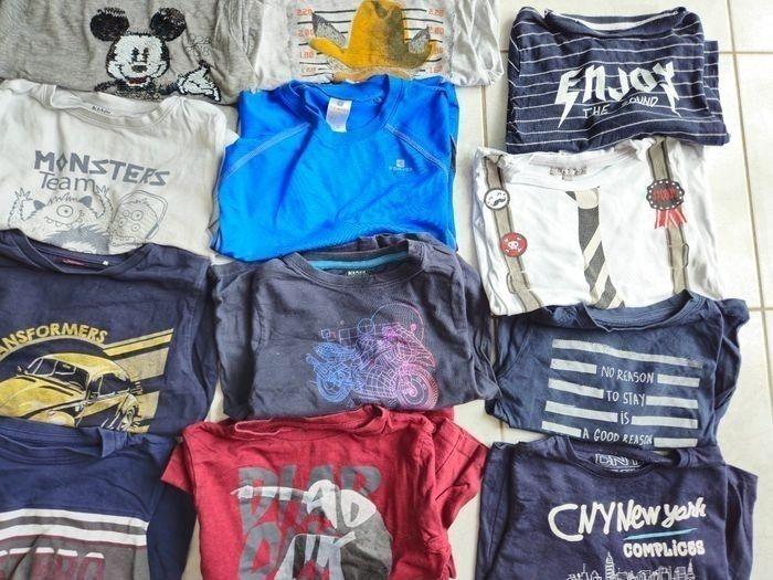 Lot t shirt manches longues garçons 
Taille 5 ans - photo numéro 3