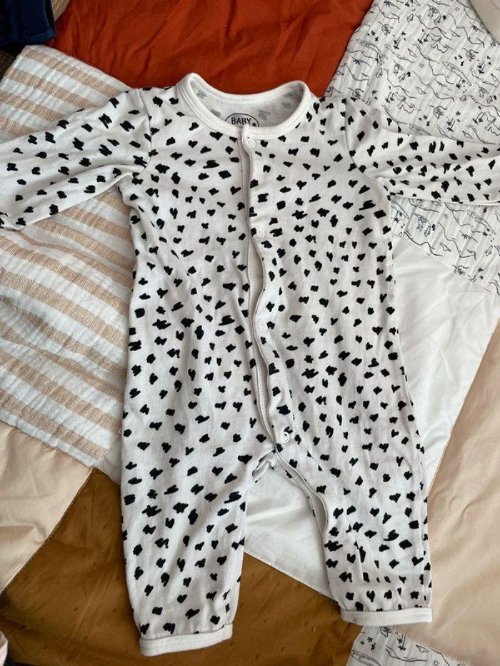 Pyjama bebe - photo numéro 1