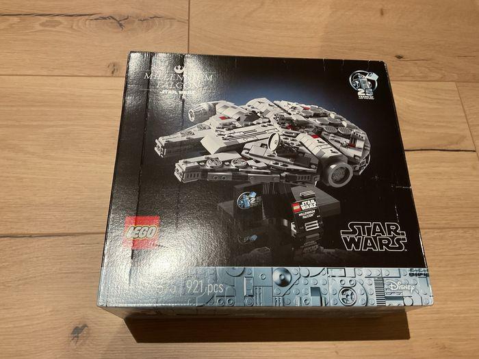 Lego Star Wars 75375 Millennium Falcon™ - photo numéro 6