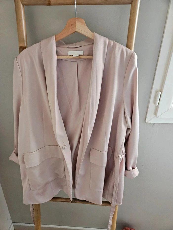 Blazer satiné cérémonie rose poudré H&M 44 - photo numéro 4