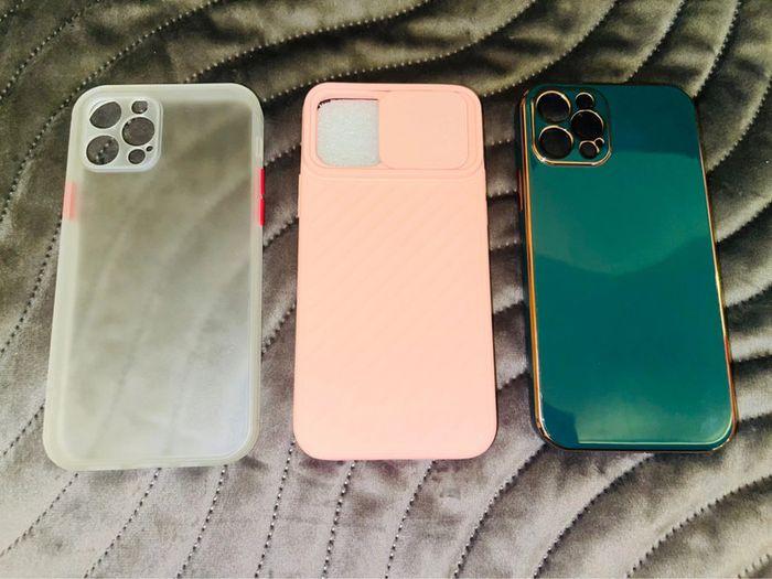 Lot de 3 coques iPhone 12 Pro - photo numéro 1