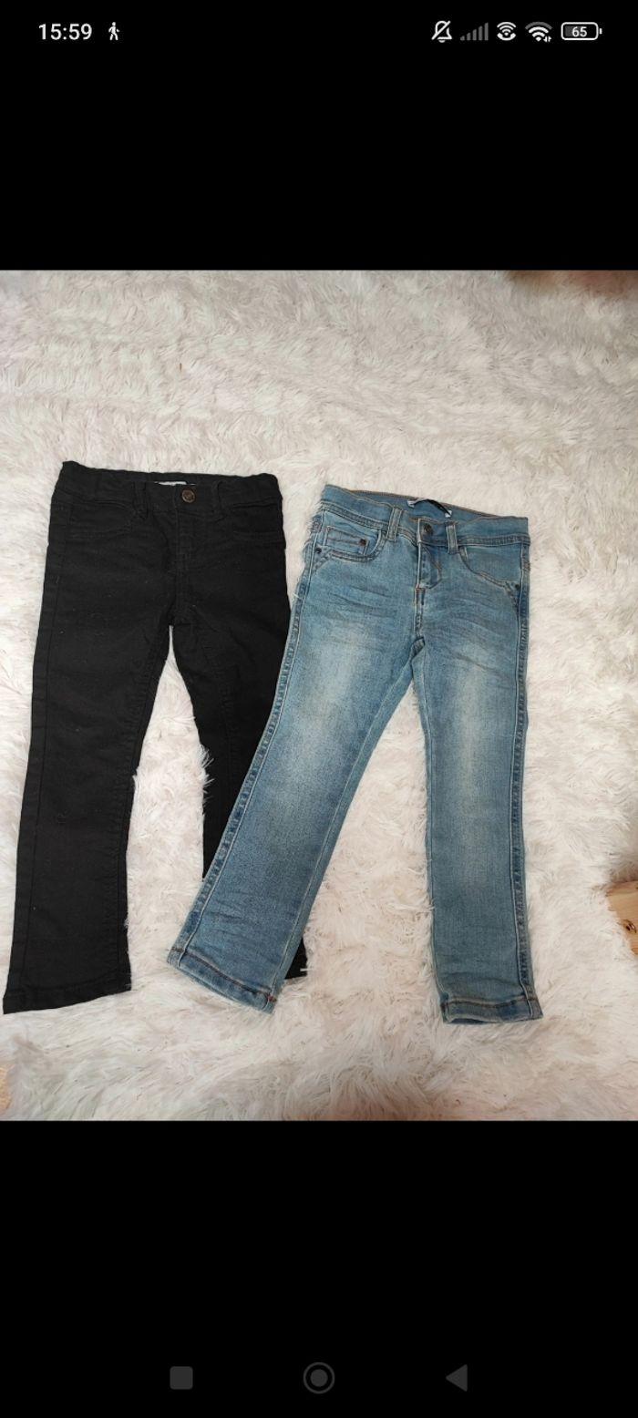 Lot 2 jeans 3 ans - photo numéro 1