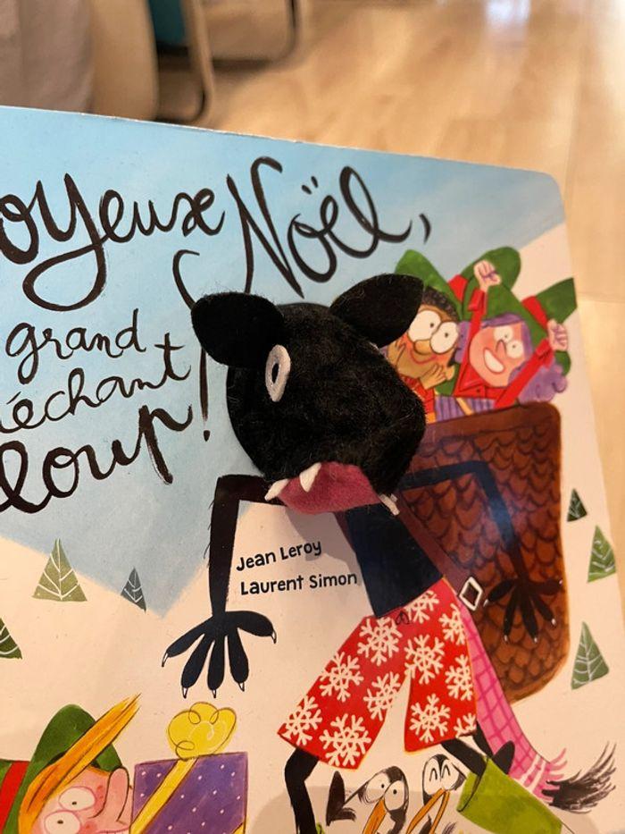 Joyeux Noël grand méchant loup - livre peluche drôle - comme neuf - photo numéro 3