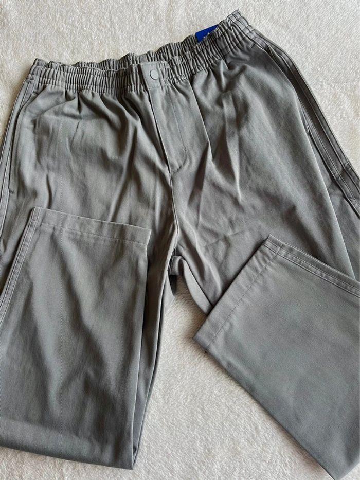 Pantalon gris - photo numéro 1