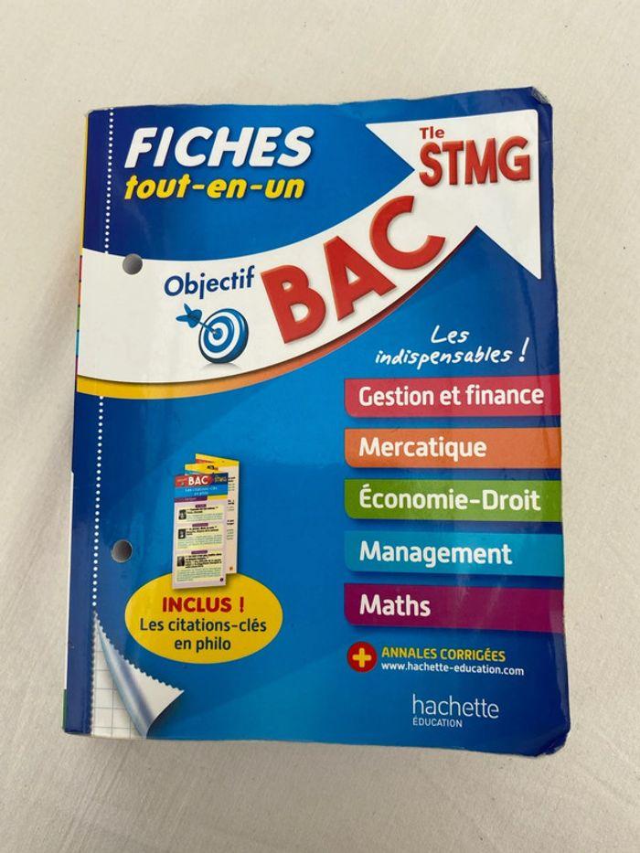 Livre révision Bac STMG - photo numéro 1