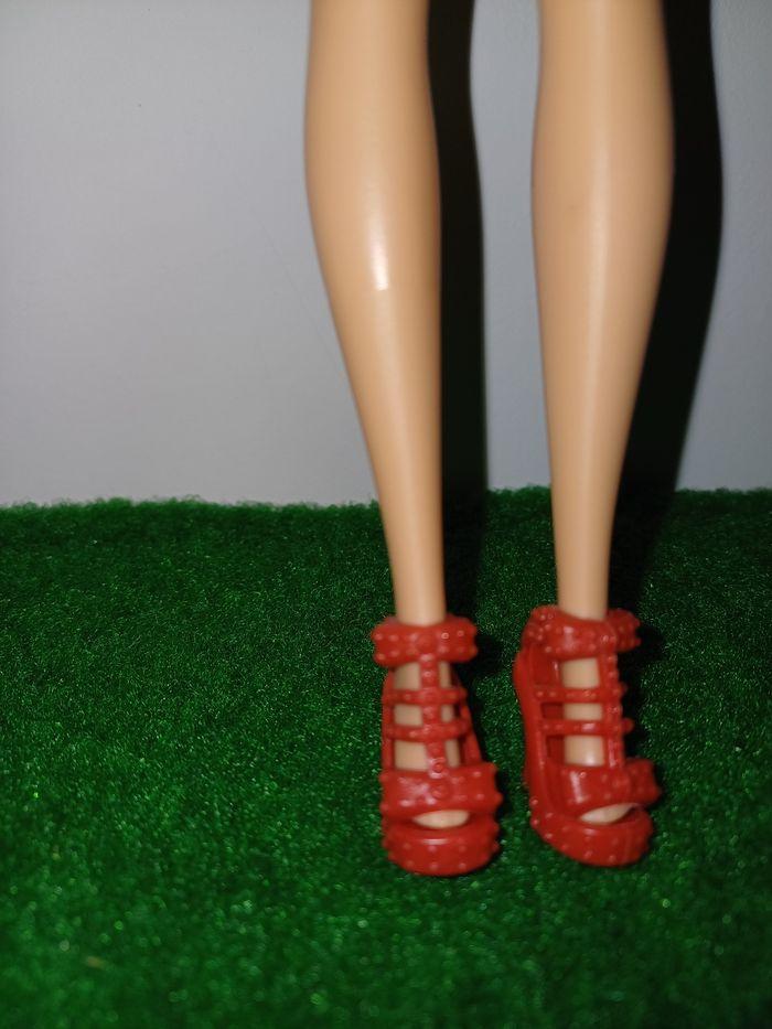 Chaussures  pour Barbie ou similaire - photo numéro 1