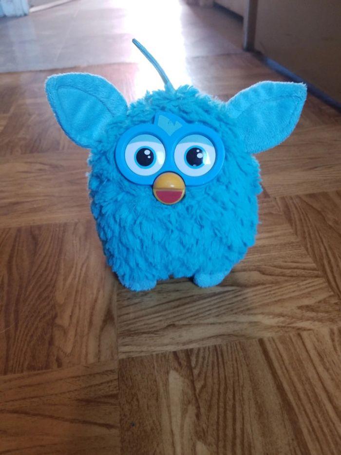 Peluche Furby bleu - photo numéro 1