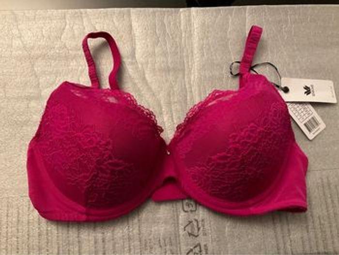 Soutien-gorge fuchsia Wacoal neuf - photo numéro 1