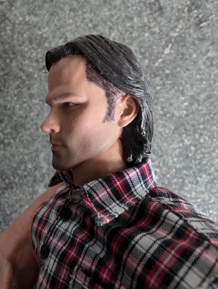 Lot 2 figurines 1/6 Supernatural Dean et Sam Winchester - photo numéro 7