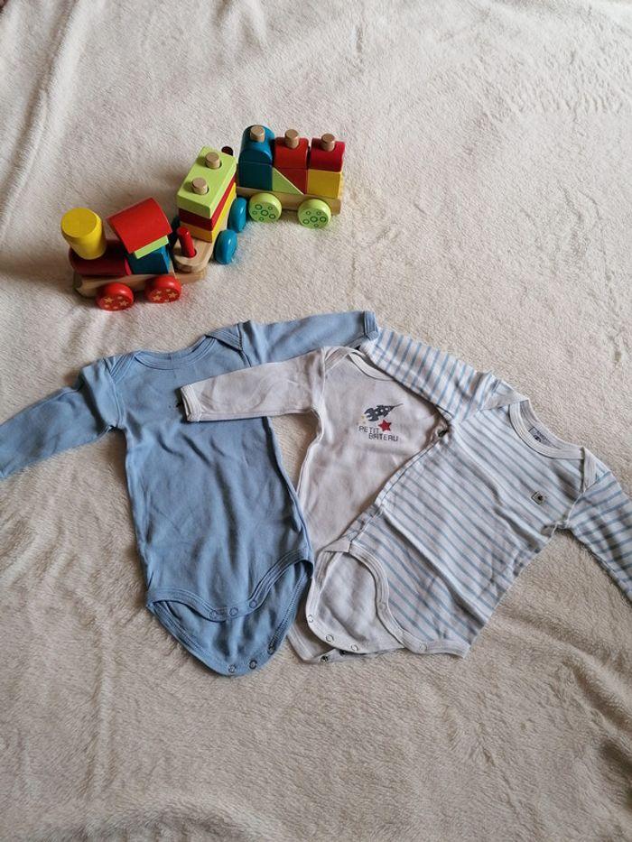 Lot de 3 bodies Petit bateau 3 mois - photo numéro 1