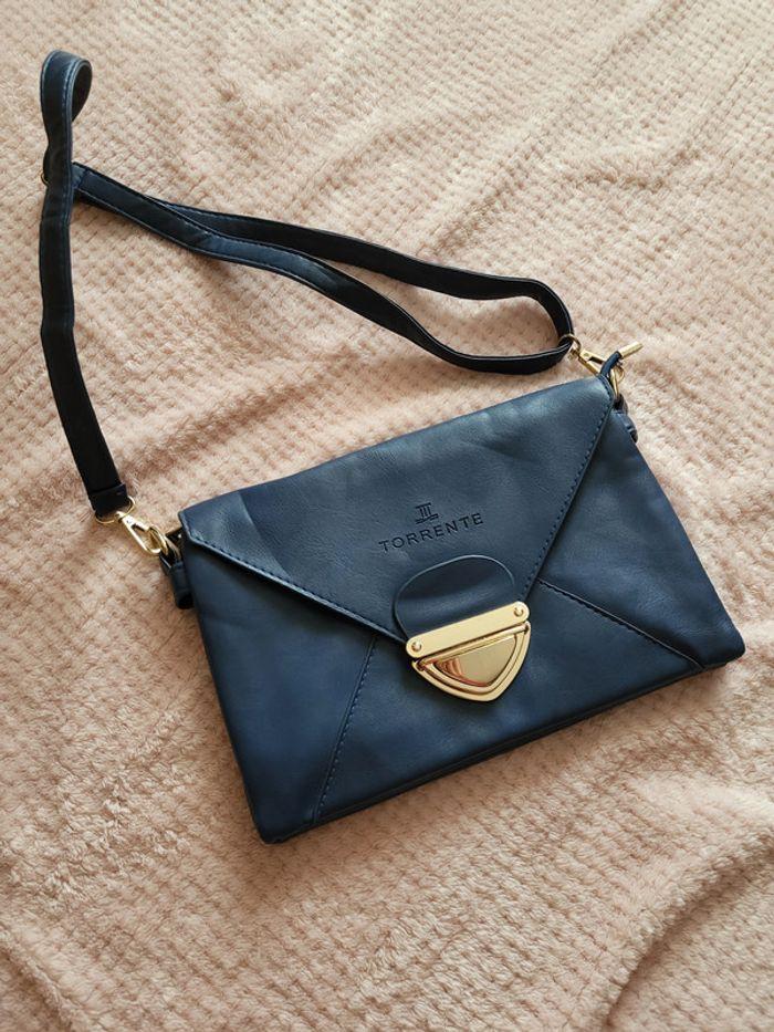 Pochette bleue marine Torrente - photo numéro 1