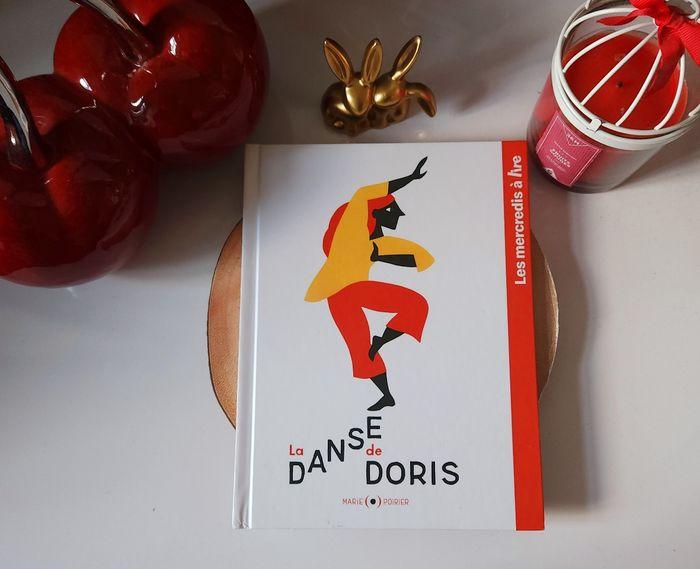 La danse de Doris 🎄 - photo numéro 1