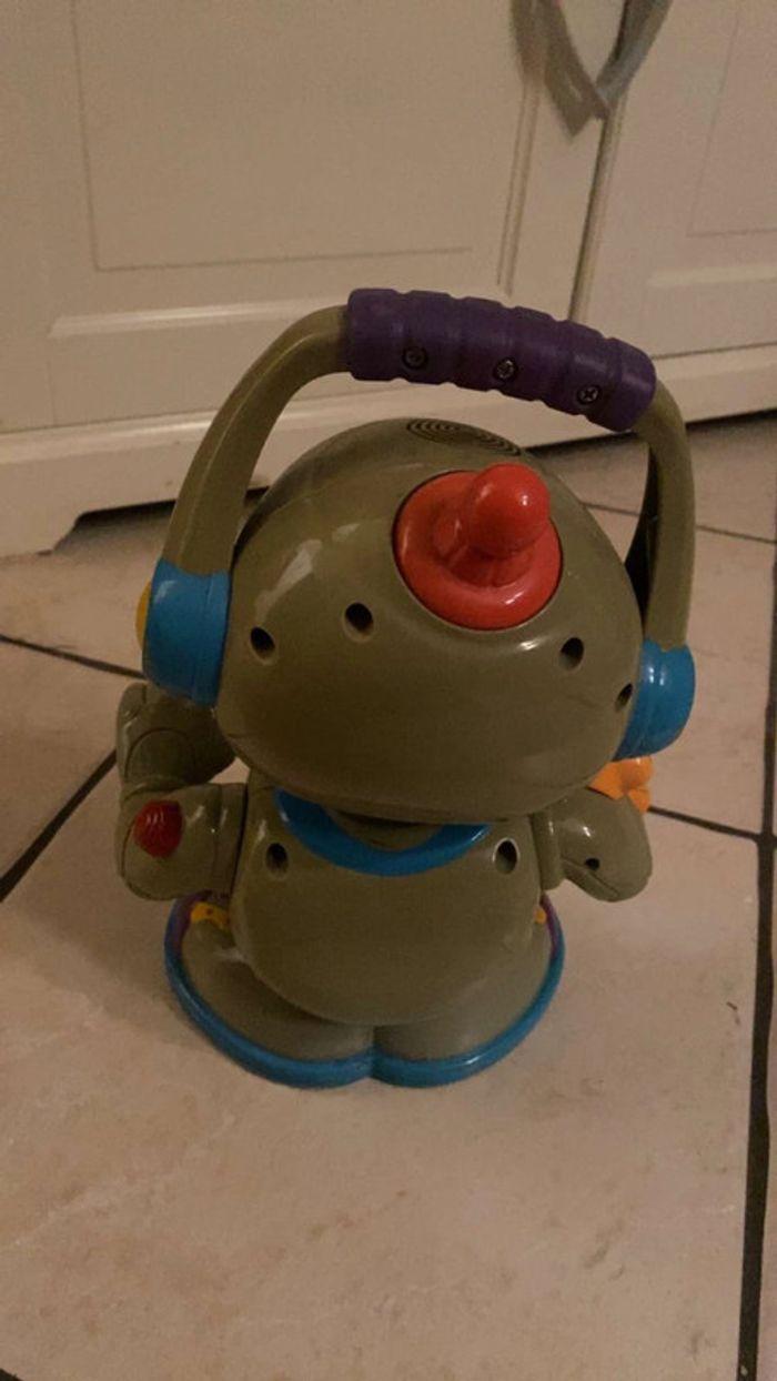 Robot Tobby interactif Fisher Price pour enfants - photo numéro 3