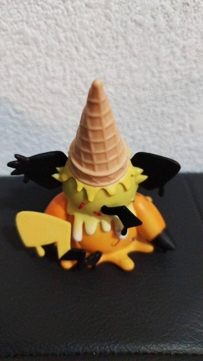 Figurine Pokémon Ice Cream - Fat Pikachu 9cm - photo numéro 2