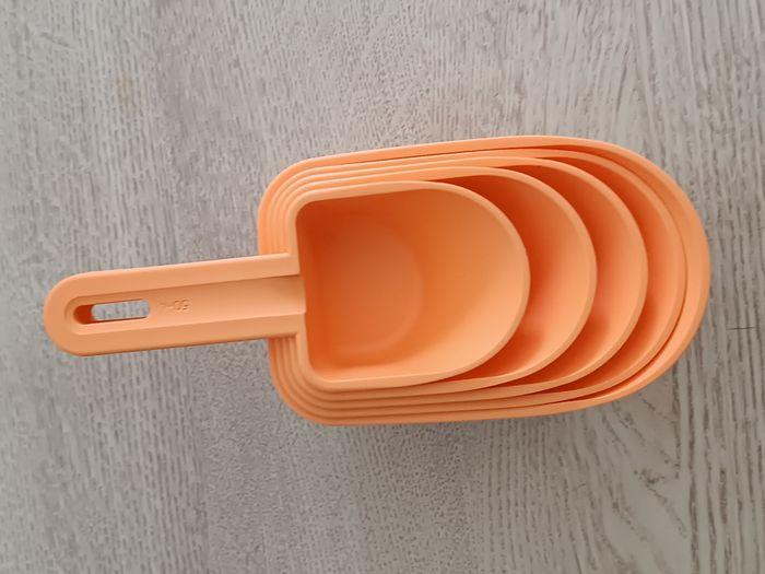 Cuillère mesure tupperware bon état - photo numéro 1