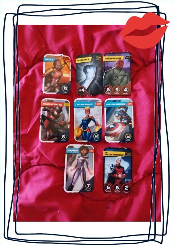 Lot 8 cartes de collection Marvel Avengers - photo numéro 1