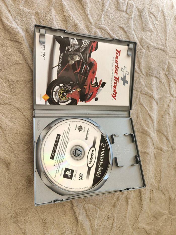 Tourist trophy PlayStation 2 - photo numéro 2