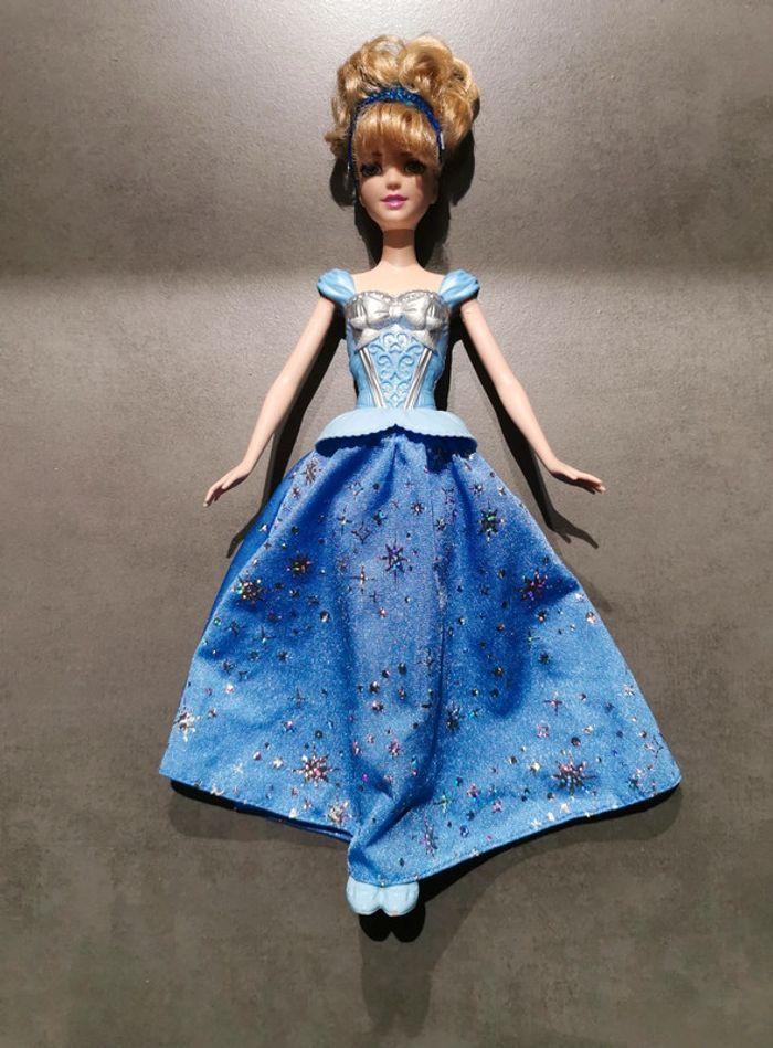 Barbie Cendrillon - photo numéro 1