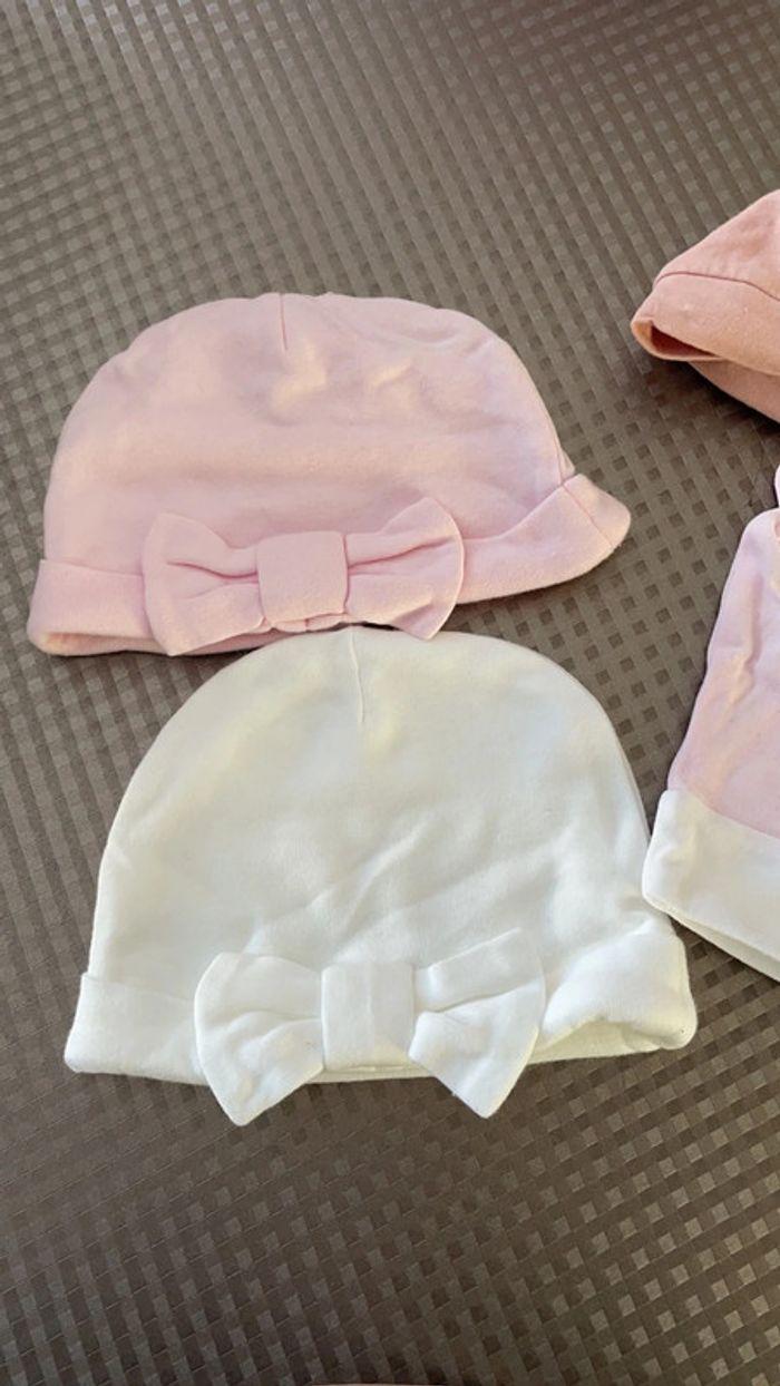 Lot petits bonnets - photo numéro 2