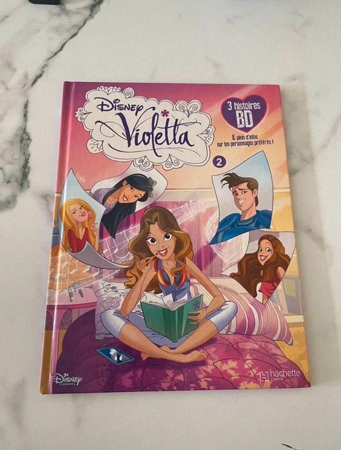 🌼 Livre violetta - photo numéro 1