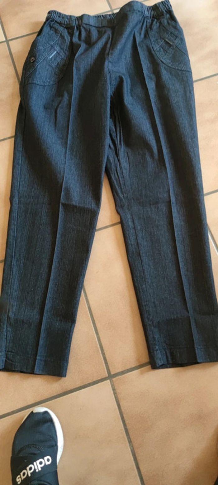 Pantalon léger idéal été t5 neuf