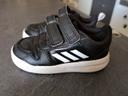 Basket Adidas  taille 21