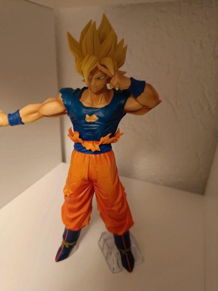 Figurine dragon ball goku - photo numéro 3