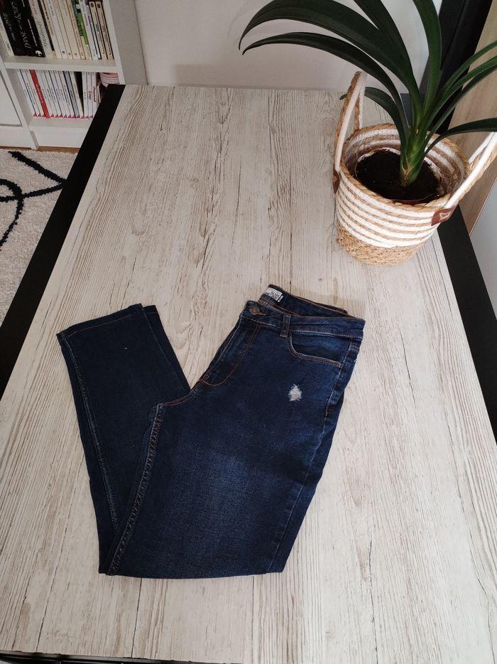 Jeans slim a trous, Kiabi, taille 34 - photo numéro 1