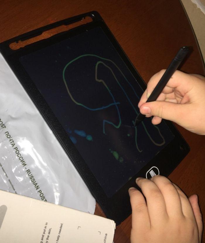 Tablette d'écriture et de dessins enfants LCD - photo numéro 1