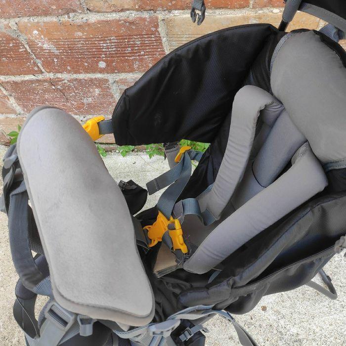 Porte bébé randonnée Deuter kid comfort plus avec étriers et auvent - photo numéro 3