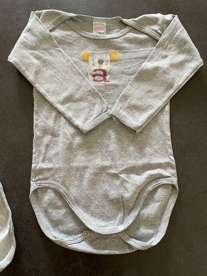 Lot de 4 bodies en 3 ans. Absorba et petit bateau - photo numéro 4