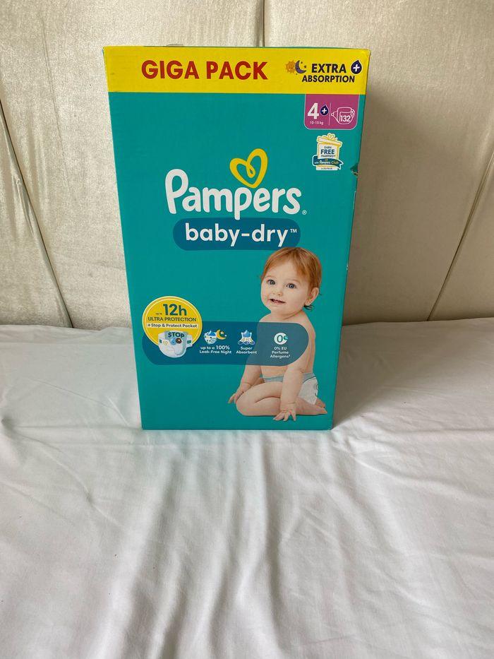 Un giga pack couche Pampers - photo numéro 2