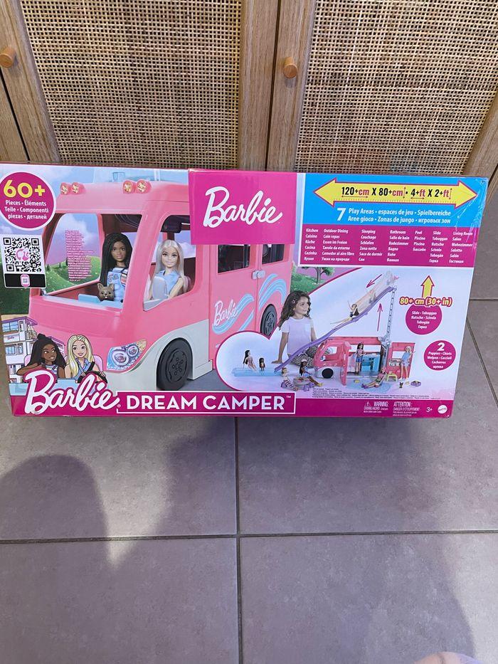 Mega camping car de barbie - photo numéro 1