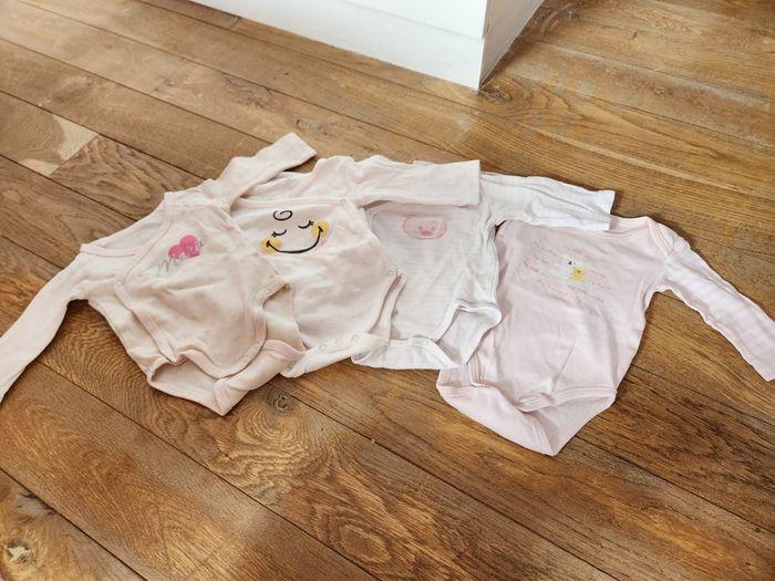 Lot de 4 bodies longues manches fille 3 mois