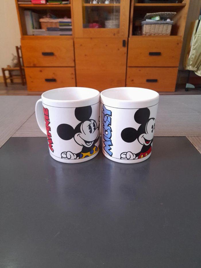 Lot de 2 tasses mickey et minnie - photo numéro 1