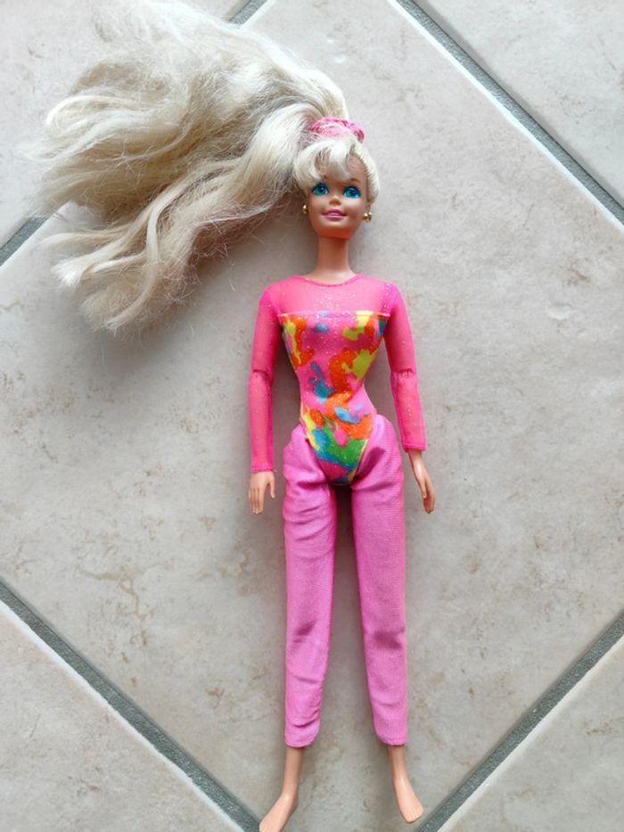 Barbie articulée - photo numéro 1