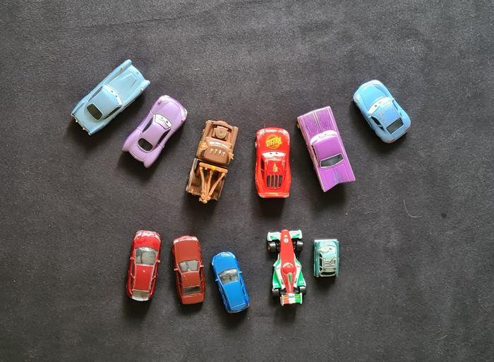 Lot de 8 mini-voitures Cars et 3 mini-voitures offertes - photo numéro 10