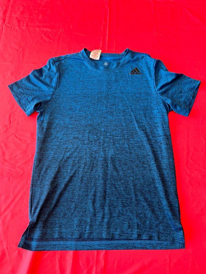 Tee-shirts Adidas homme taille L - photo numéro 1