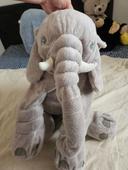 Grand éléphant peluche