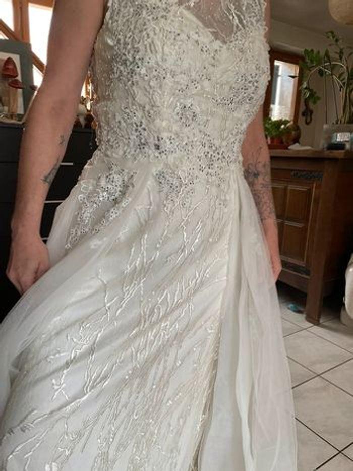 Robe de mariée neuve T 40 - photo numéro 8