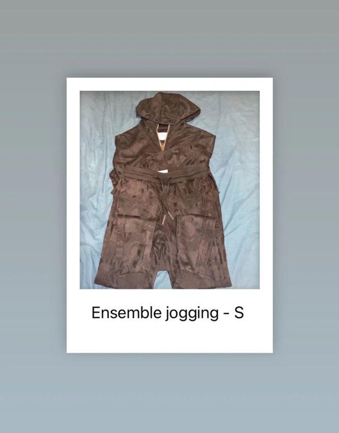 Ensemble Jogging - Taille S - Très Bon État - Primark - photo numéro 1