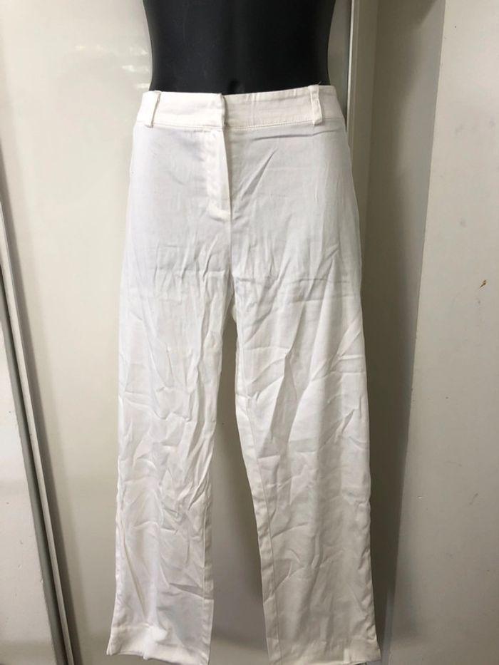 Pantalon léger blanc . Taille 44 - photo numéro 1