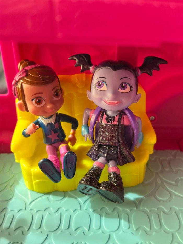 Disney 2018 - Vampirina Flair Rock N' Jam Touring Van, 29 cm x 17.8 cm x 13 cm - photo numéro 9